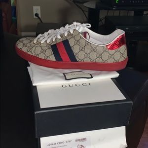 Authentic Gucci Shoes (Men’s)